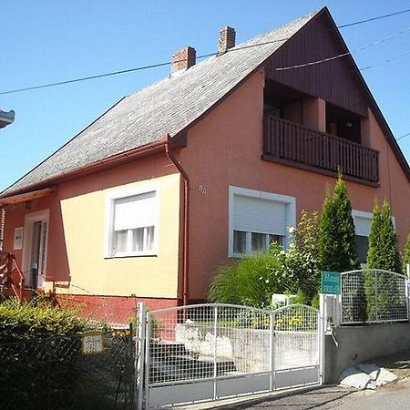Apartment In Fonyod/Balaton 18580 Phòng bức ảnh