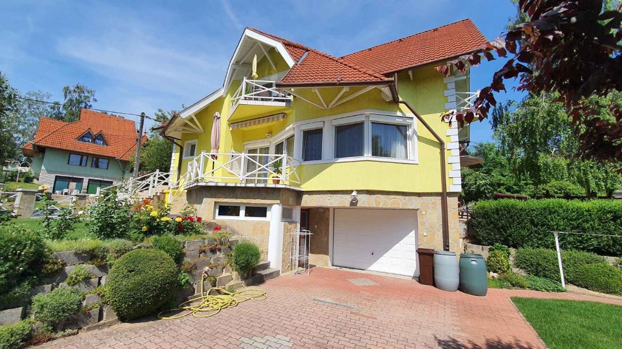 Apartment In Fonyod/Balaton 18580 Ngoại thất bức ảnh